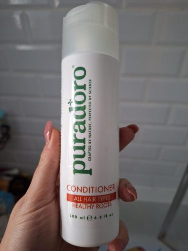Click to view full screen Acondicionador para Todo Tipo de Cabello – Hidrata, suaviza y protege el cabello 200ml photo review